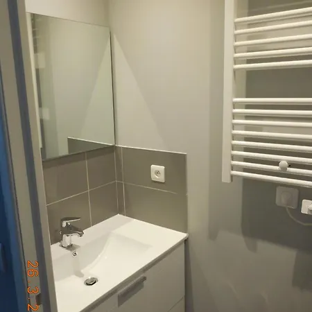 Appart Calme 6pers, Terrasse, Parking Prive, 350m Mer